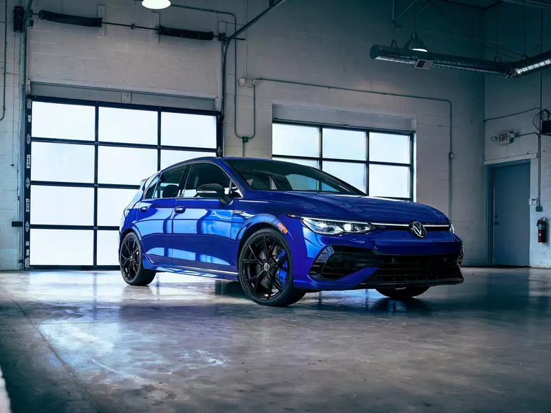 Volkswagen-Golf_R_20th_Anniversary_Edition-2022-1600-04