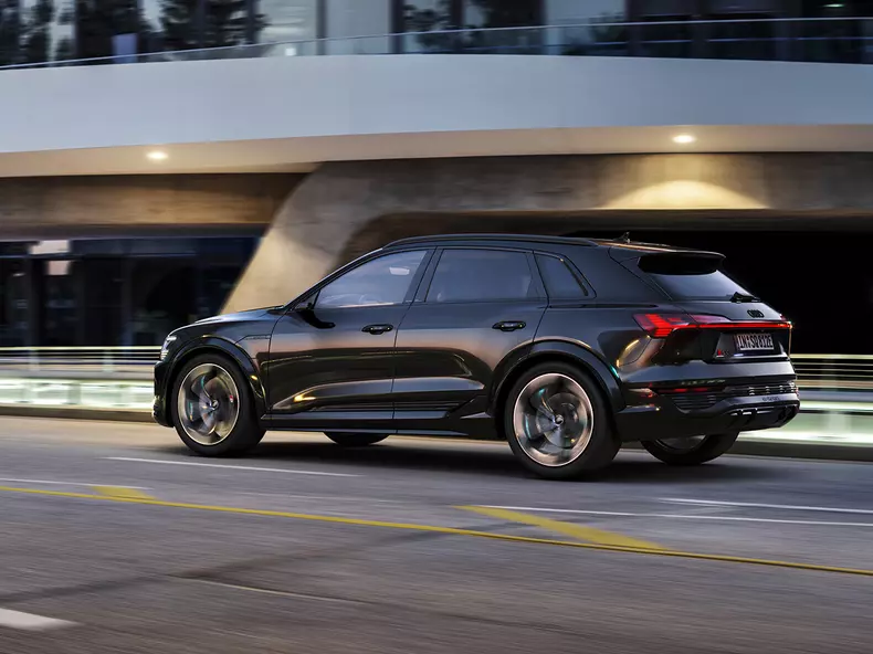 Audi SQ8 e-tron quattro