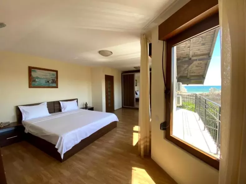 vila-litoral-alexandru-arsinel-1