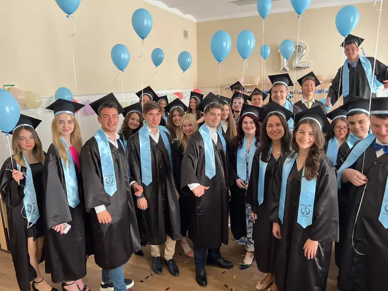 Elevii lui Carmen Iohannis