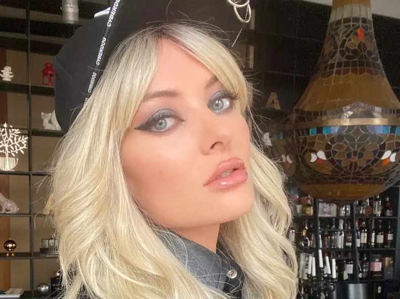 delia-matache-imagini-rare-din-copilarie-crop-1647524966