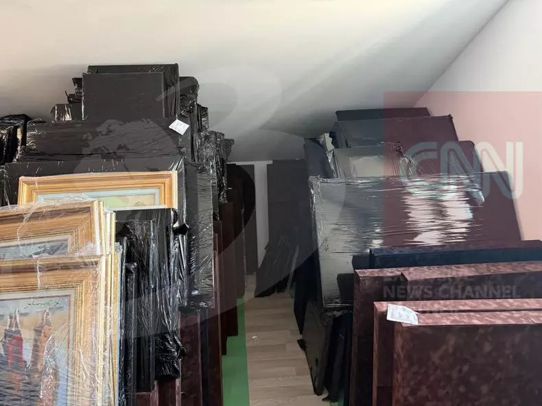 surse-4-600-de-tablouri-3-600-de-sticle-de-bautura-si-ceasuri-de-lux-originale-ce-avea-de-fapt-in-depozit-generalul-zisu-956019
