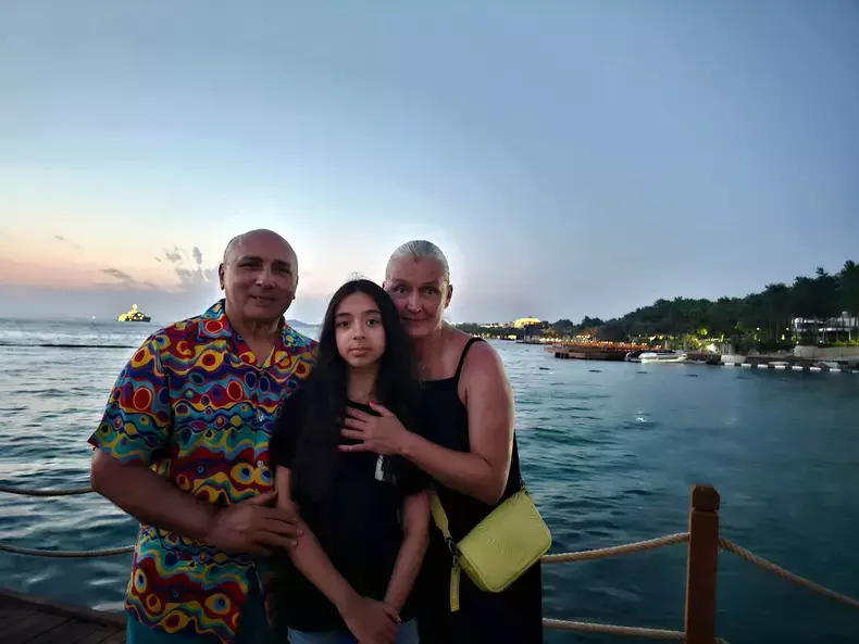 Marcel Pavel si familia