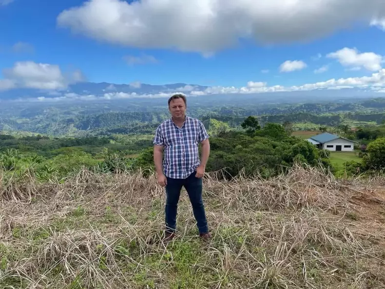 Dragos-Dolanescu-vaccinat-de-cinci-ori-5