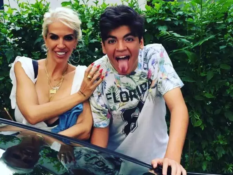 Cum-arata-fiul-Ralucai-Badulescu-5