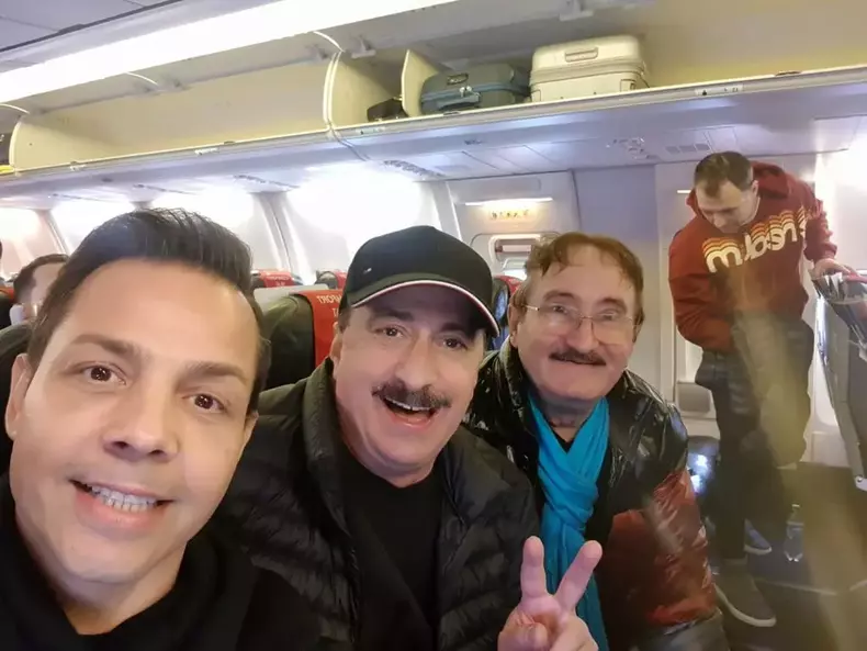 cati-bani-cer-Romica-Tociu-si-Cornel-Palade-pentru-o-ora-de-spectacol-5