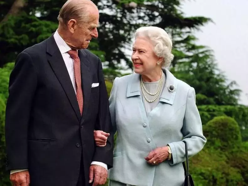 regina elisabeta si printul philip relatie