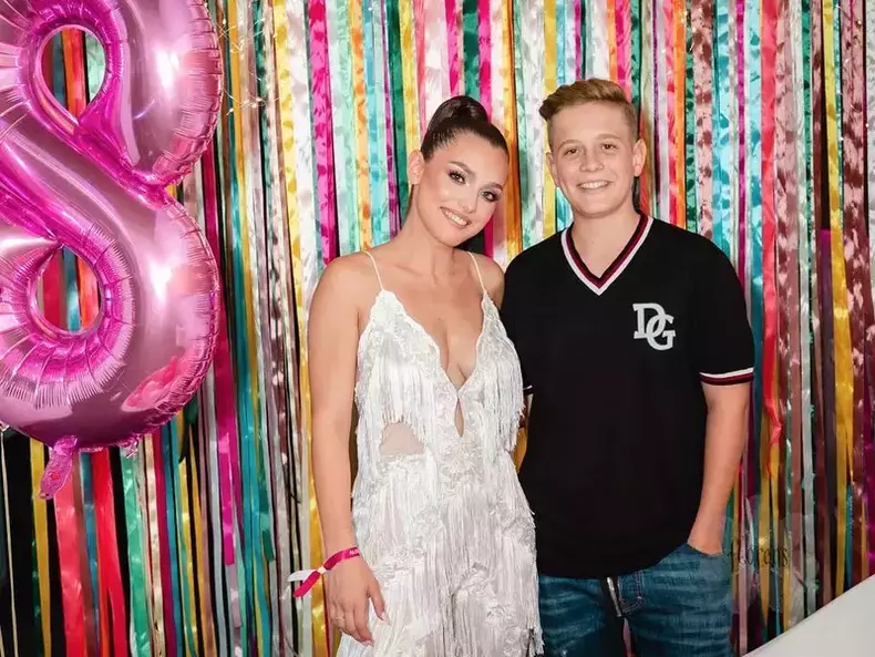 alexia si aris eram relatie