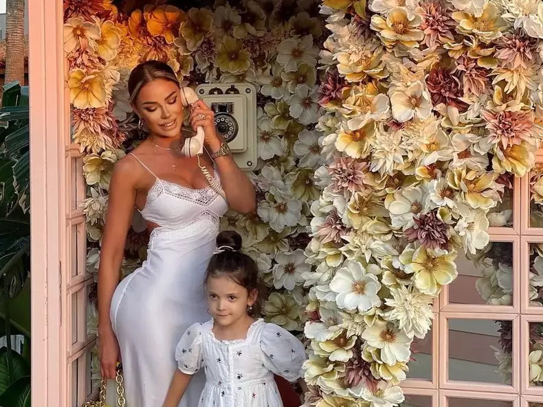 bianca-dragusanu-crop-1626423284-copy-copy-copy
