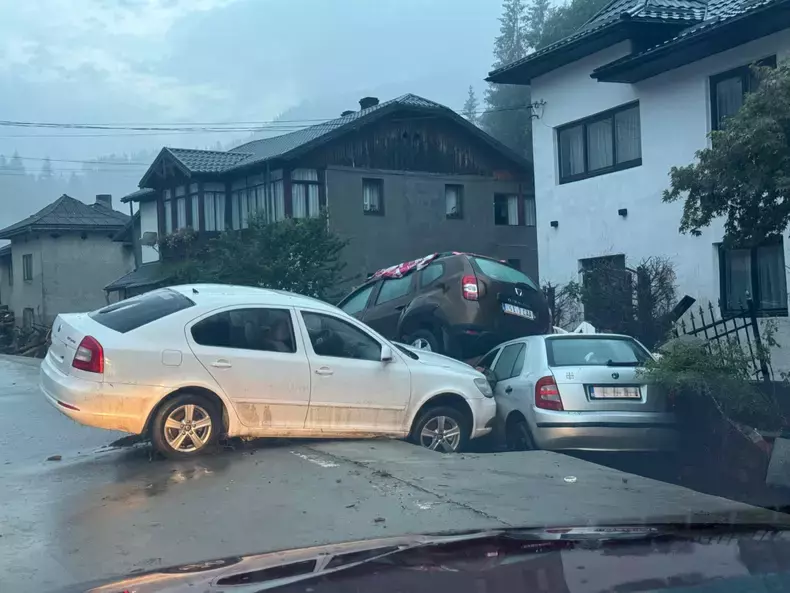 inundatii-suceava-foto-isu-1