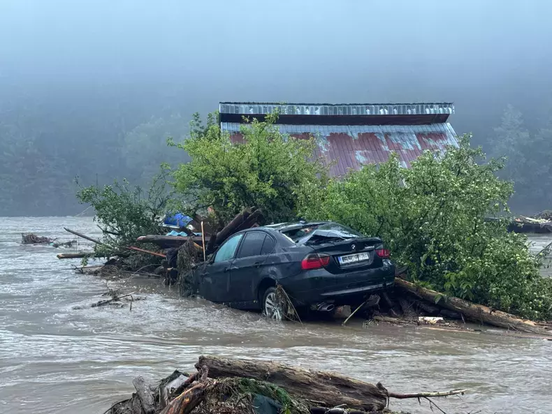 inundatii-suceava-foto-isu-5