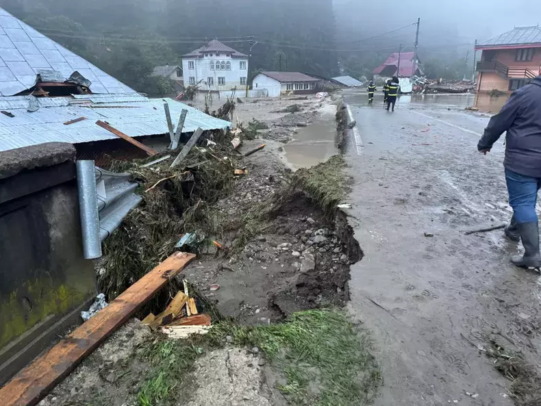 inundatii-suceava6-isu
