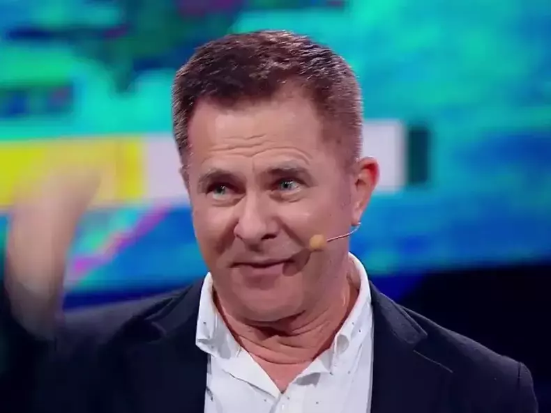 Doru Octavian Dumitru4