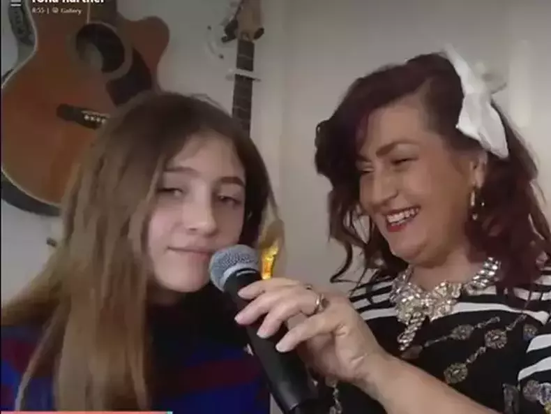 rona-hartner-si-fiica-ei-1