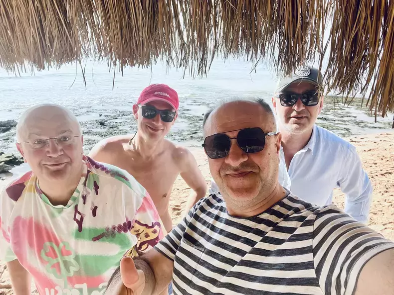 florin-petrescu-axinte-vacanta-mare-egipt-2
