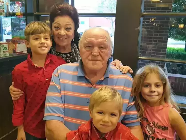 mircea-cimpeanu-maria-ciobanu-familie-1