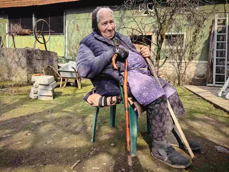 floarea-bolojan-mama-ilie-bolojan