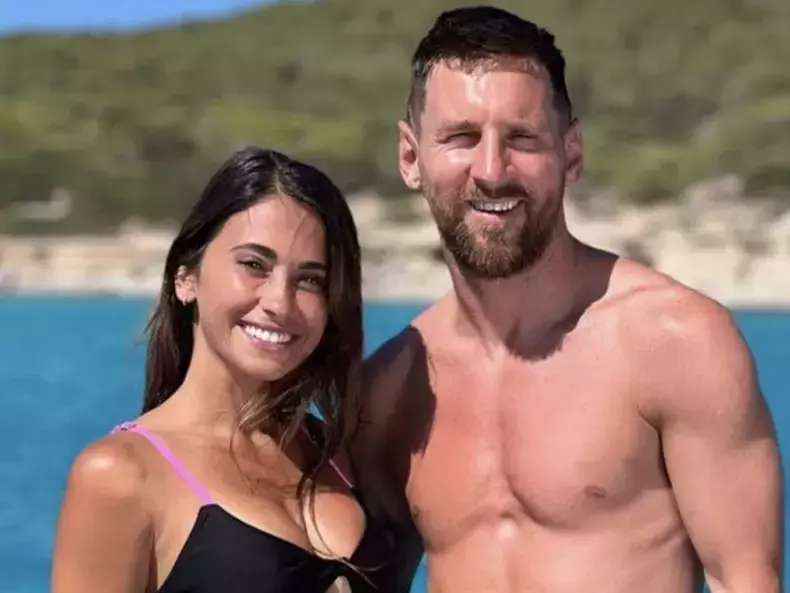 lionel-messi-and-his-wife-antonela-roccuzzo-1