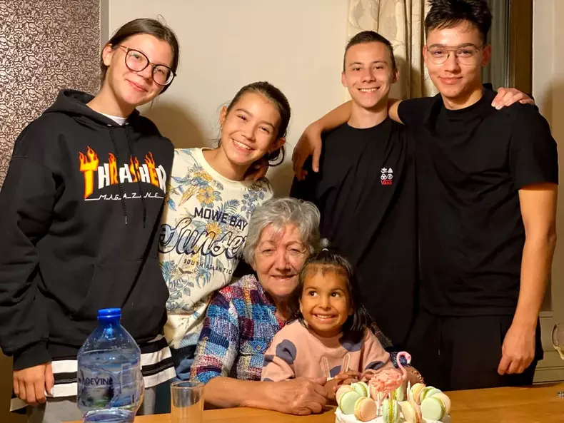 mama-lui-ponta-si-nepotii