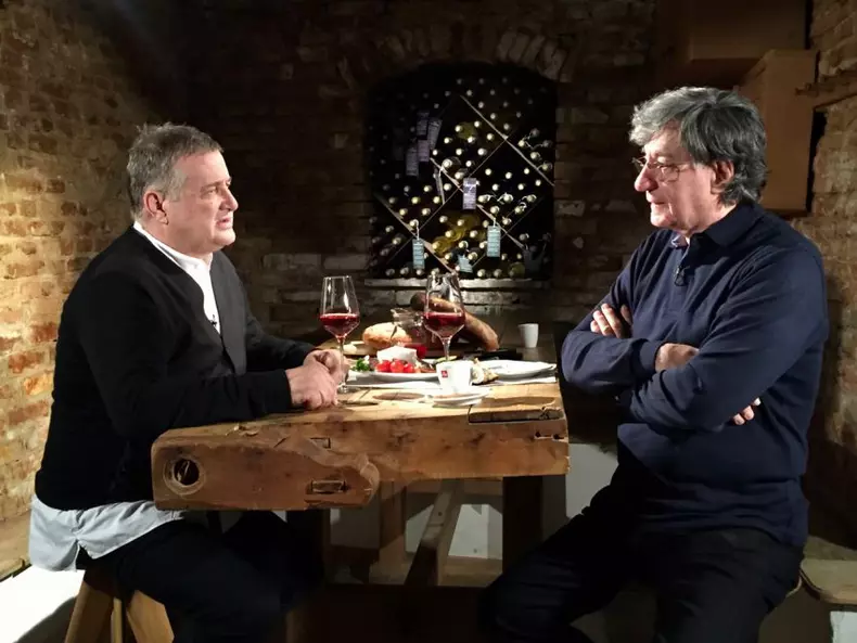 Ion Caramitru deschide noul sezon „Politică şi delicateţuri” (4)