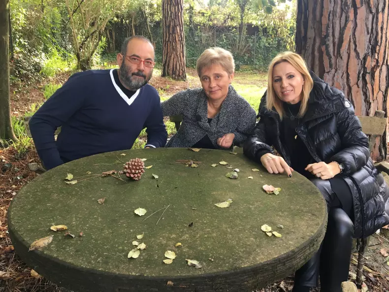 Liliana Angheluta, sotul ei si Irina P_4932