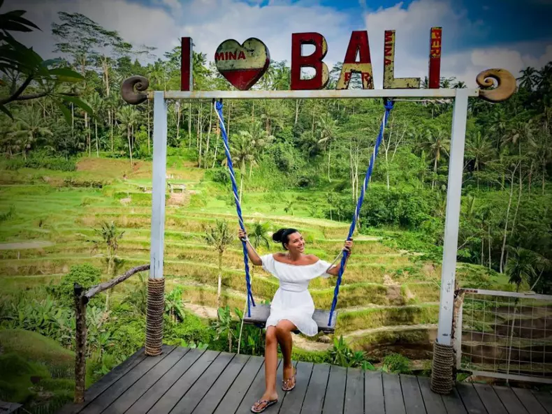 Corina Caragea e îndrăgostită de locurile exotice. Cum s-a distrat în Bali (1)