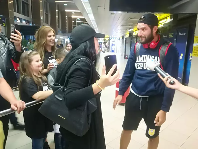 Catalin Cazacu a revenit in tara din Republica Dominicana (5)