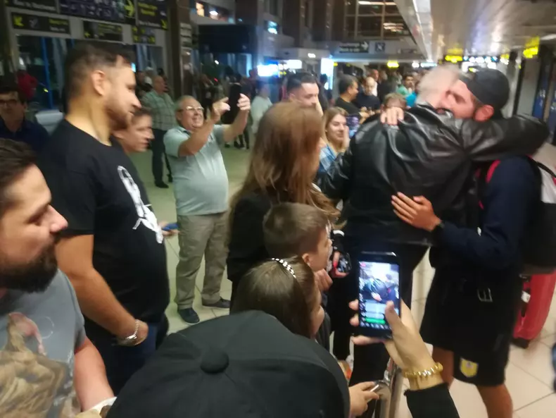 Catalin Cazacu a revenit in tara din Republica Dominicana (6)