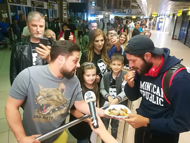 Catalin Cazacu a revenit in tara din Republica Dominicana (7)