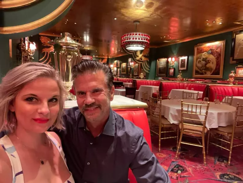 Cum arată astăzi Lorenzo Lamas. Noua logodnică a actorului de 63 de ani e mai tânără cu 27 de ani decât el (3)