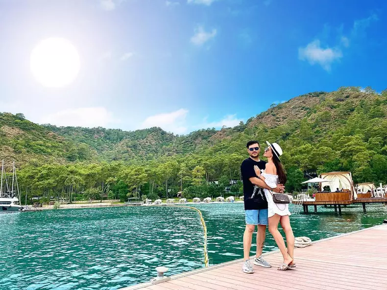 Liviu-Varciu-si-Anda-Calin-se-casatoresc-iar-pregatirile-sunt-in-toi-4