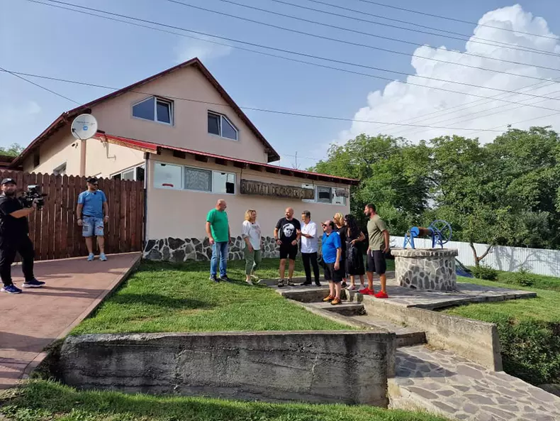 poftiti-pe-la-noi-poftiti-la-targ-primele-imagini-3