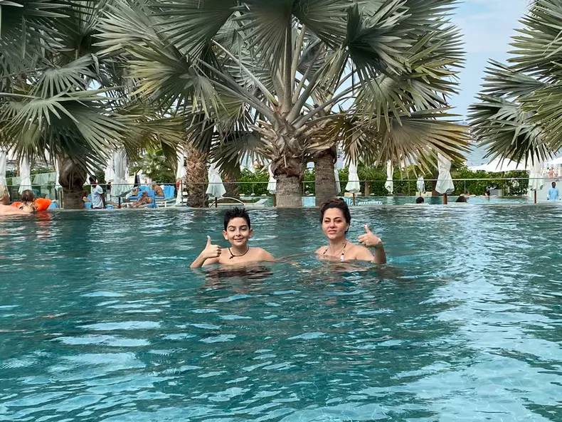 Cristi Brancu și Oana Turcu, imagini de vis din vacanță. Unde s-au aflat la trecerea dintre ani