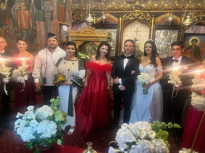 cristina-spatar-nunta-grandioasa-cu-sute-de-invitati.-1