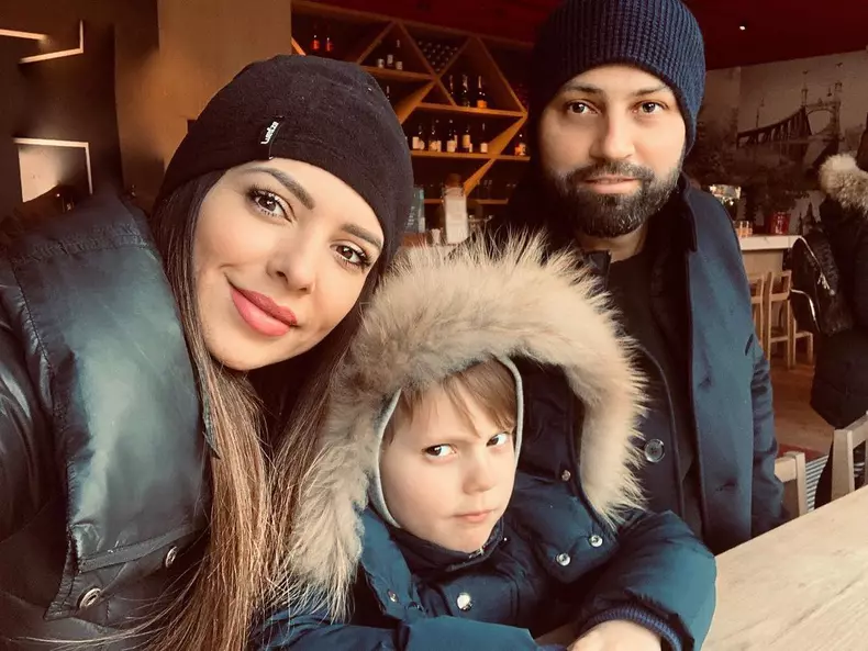 Celia, soțul ei și fiul lor