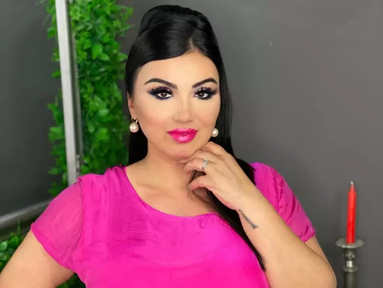 adriana_bahmuteanu-2