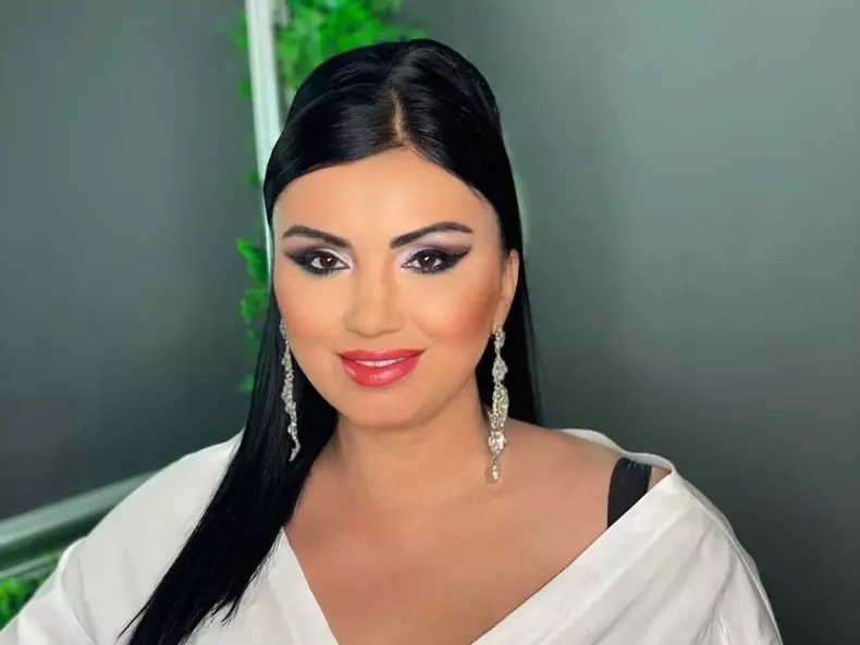adriana_bahmuteanu-6