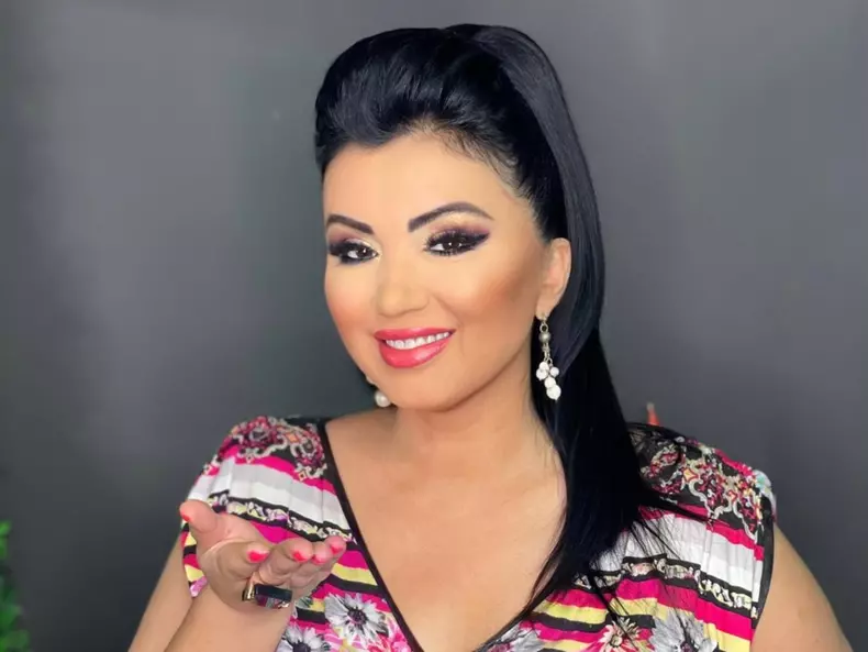 adriana_bahmuteanu-7