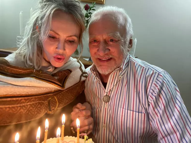 Cine este fostul soț al Ancăi Faur, cea care s-a căsătorit cu fostul astronaut Buzz Aldrin, al doilea om care a pus piciorul pe Lună