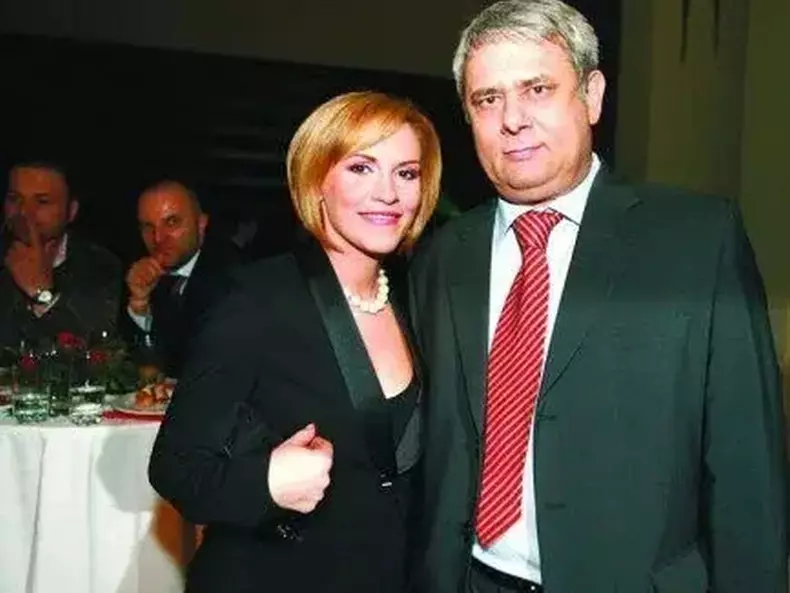 gabriela-si-rasvan-firea
