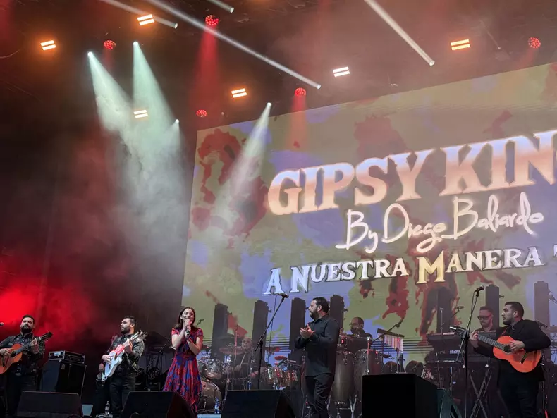 Laura Bretan și Gipsy Kings