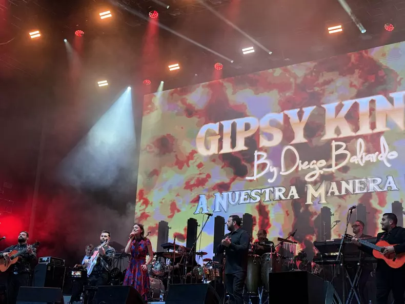 Laura Bretan și Gipsy Kings