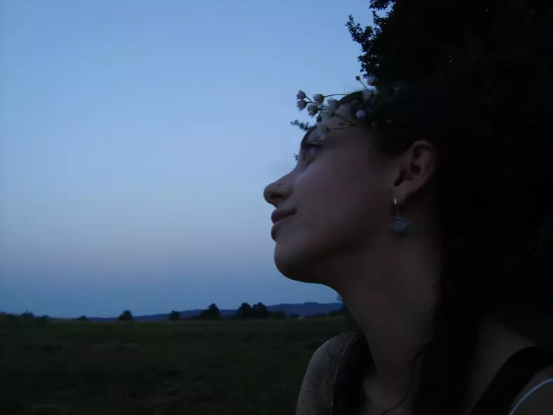 miruna bontea cu piercing
