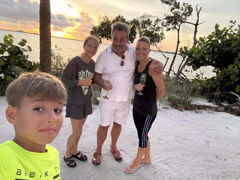ionut dolanescu la plaja florida