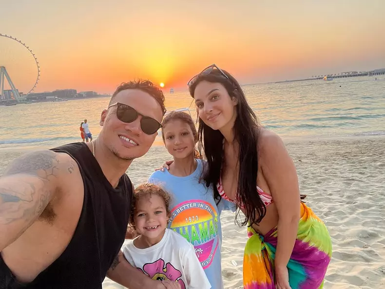 Jermaine-Jenas-Ellie-Penfold-si-copiii