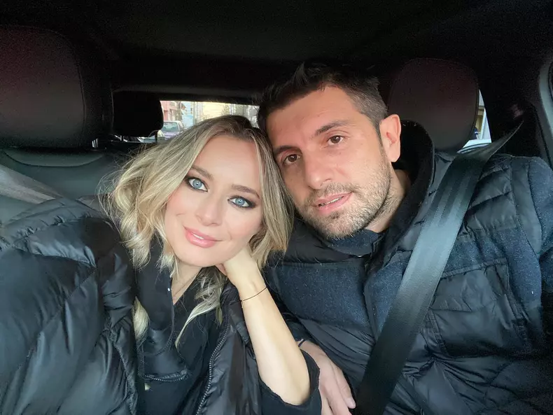 laura cosoi si sotul ei