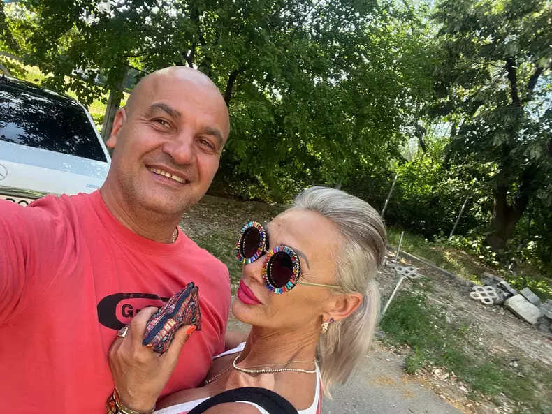 camelia voinea cu sotul