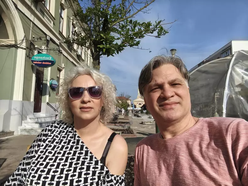 Mihai Onilă și soția lui, Laura (5)