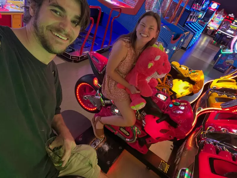 RJ Mitte și Kennedy Suarez, logodnica lui (3)