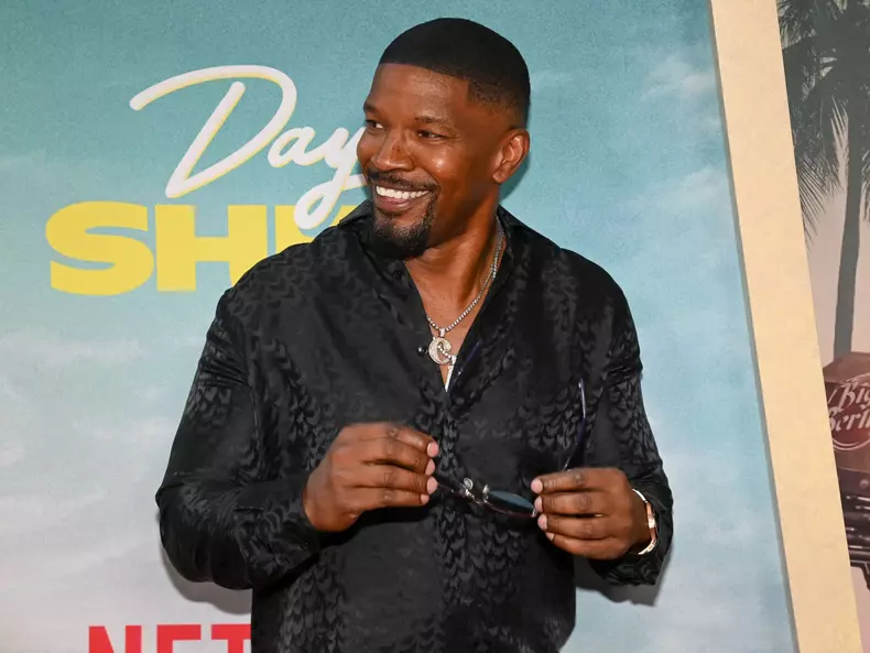 Jamie Foxx, adevărul despre boala de care suferă. Dezvăluirile lui Mike Tyson. „Nu se simte bine”